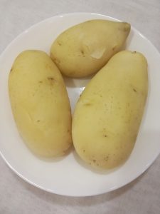 طريقة عمل البطاطس المهروسة بالثوم
