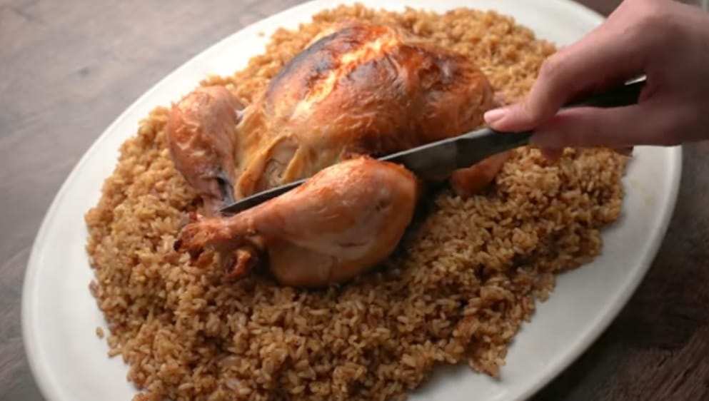 طريقة الدجاج المحشي أرز في الفرن