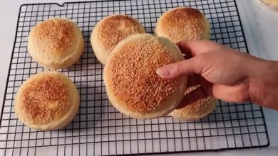 طريقة عمل عيش كيزر علي قد الايد