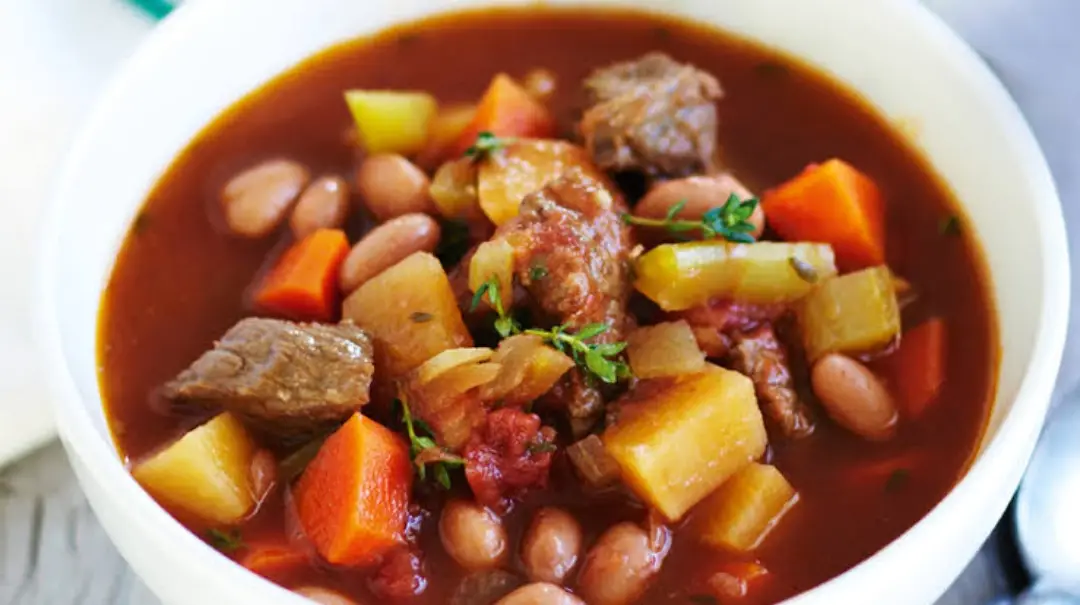 طريقة عمل شوربة الخضار باللحمة