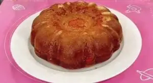 طريقة عمل كيكة التمر الهشة
