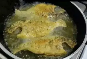 طريقة عمل صينية السمك بالصلصة