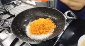 طريقة عمل الأرز بالجزر