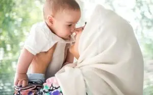 صيام الأم المرضعة في رمضان