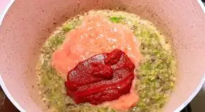 طريقة عمل الأرز الأحمر للسمك