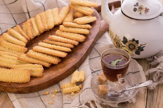 طريقة عمل بسكوت النشادر بالزيت